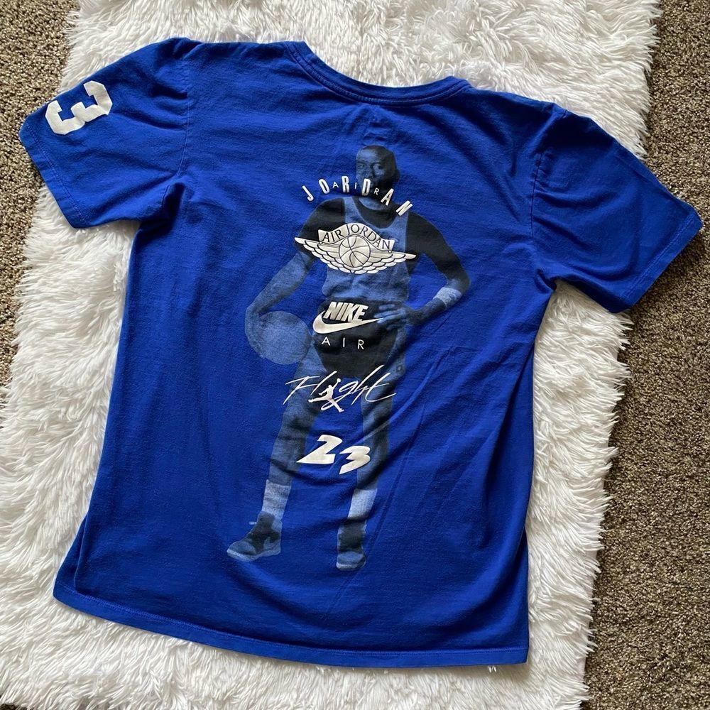 ‎Air Jordan Nike Air Flight T-shirt Boys Size Small Blue